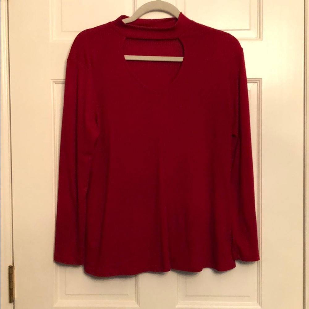 Cha cha vente size medium Red sweater